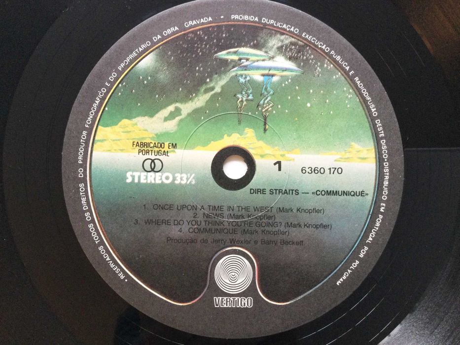 3 álbuns de rock dos anos 70 - Queen, Dire Straits, Uriah Heep
