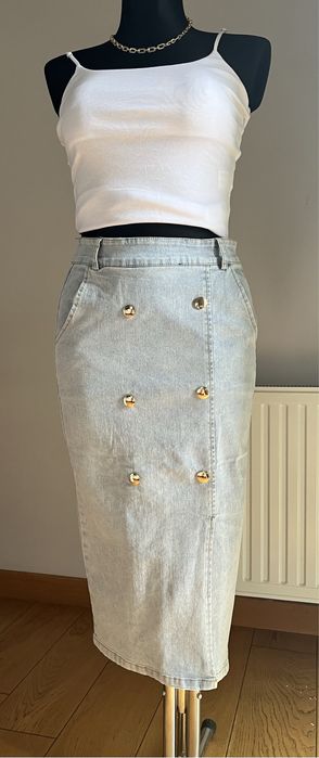 Długa spódnica jeansowa z rozcięciem