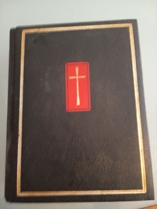 Biblia Sagrada -  Edição de Luxo	Com aplicações de ouro - Edição da Palavra Viva	-Em bom estado