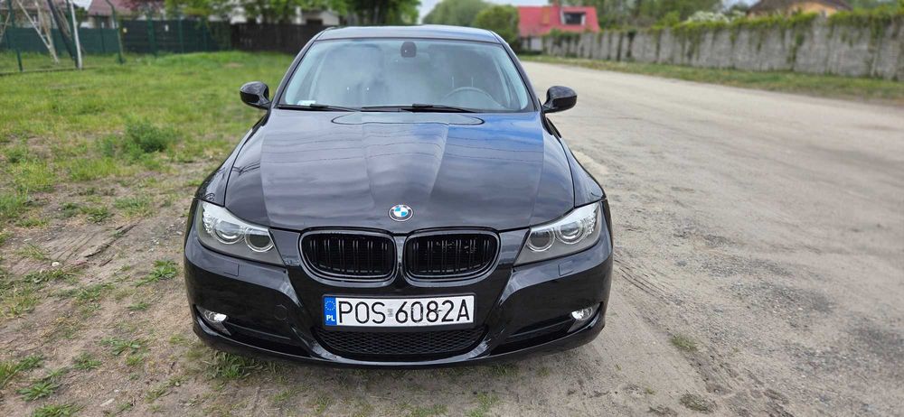 BMW E90 320i 2010r
