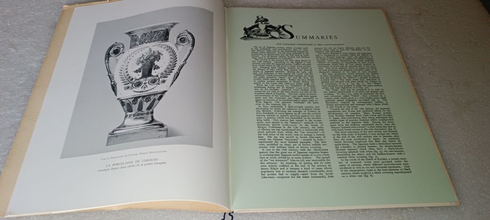 Raro e antigo catálogo de cerâmica asiática  de 1963