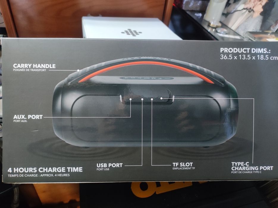 Coluna musical portátil tubolar com pega 20 watts