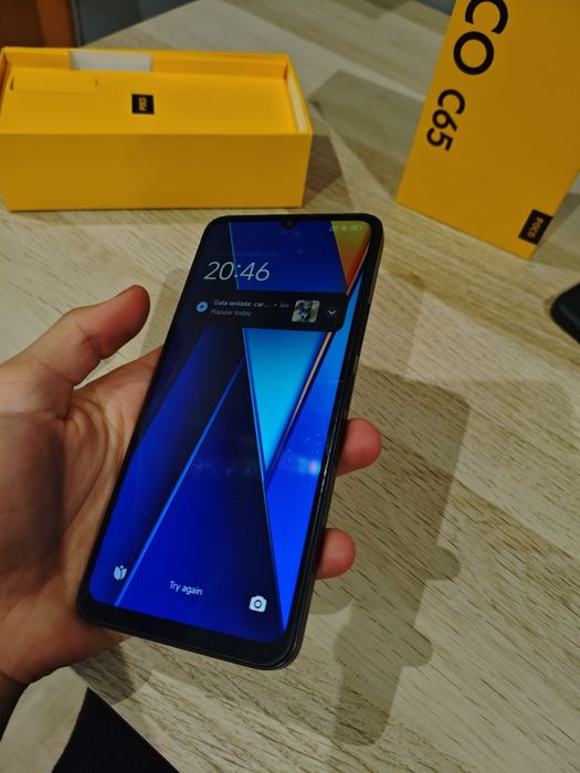 Telemóvel Poco c65