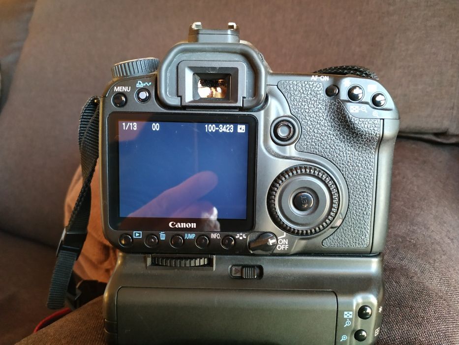 Canon 40D c/ Grip Canon Irrepreensivel " 16.387 " Clicks / 6,5 Fps