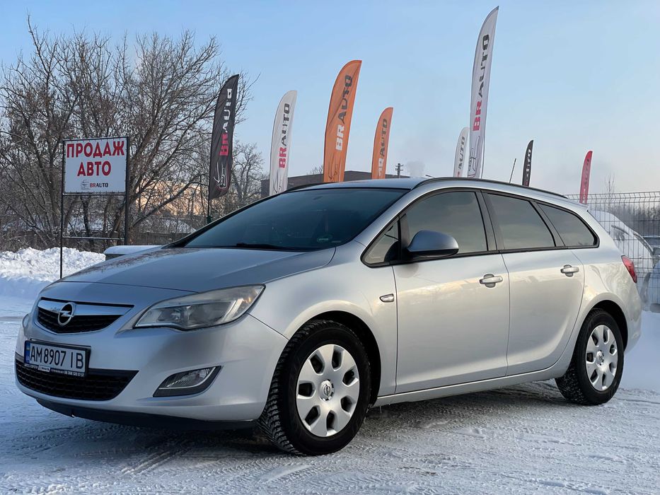 Opel Astra 2011 дизель