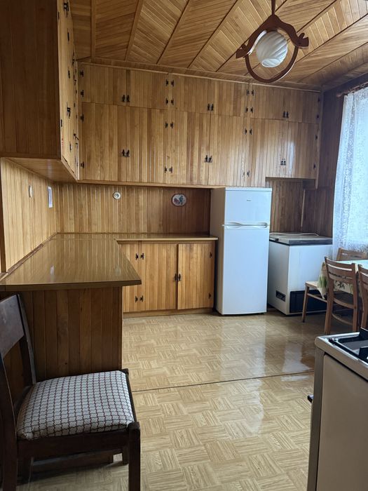 Pietro w domu u dziadków 2000 zl z oplatami