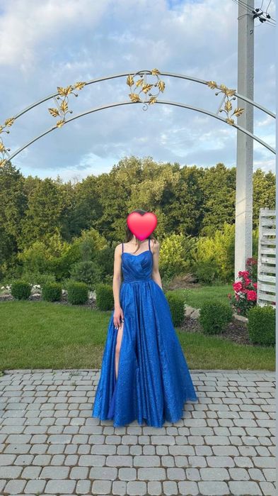 Продам випускну сукню