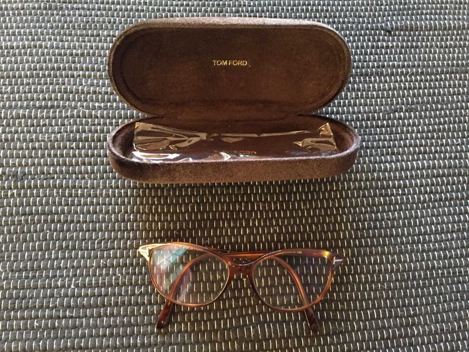 Armação óculos graduados Tom Ford Senhora tartaruga lentes varylux