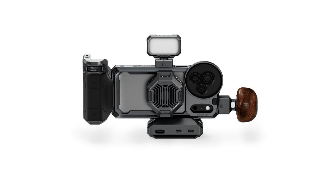 Khronos iPhone 17 Pro Max Ultimate Kit
