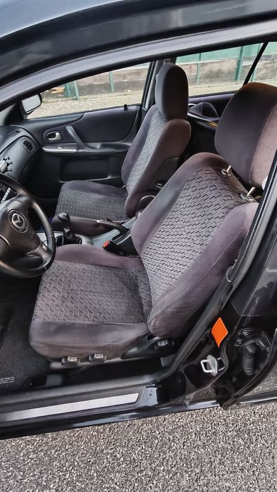 Mazda 323F 1.6 DOHC