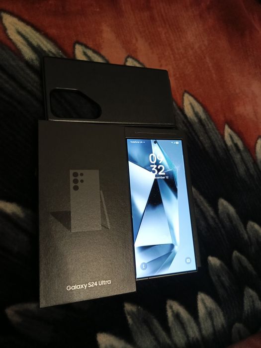 Samsung galaxy S24 ultra titanium black
