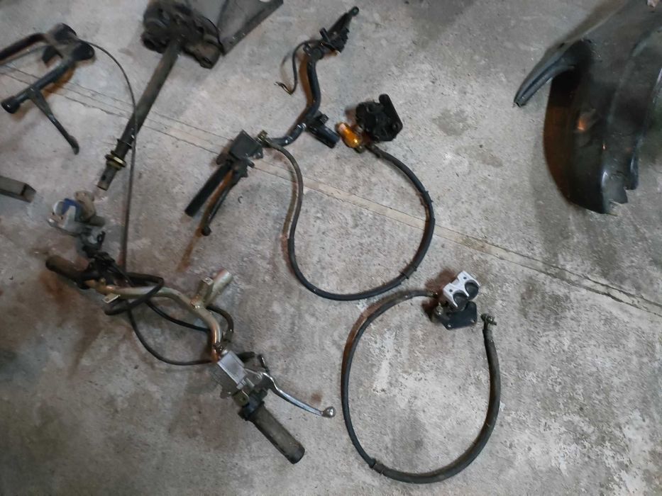 Lampy plastiki liczniki skuter