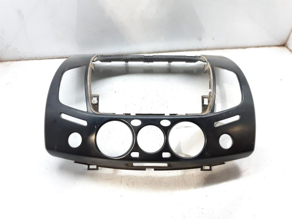 consola central mitsubishi L200