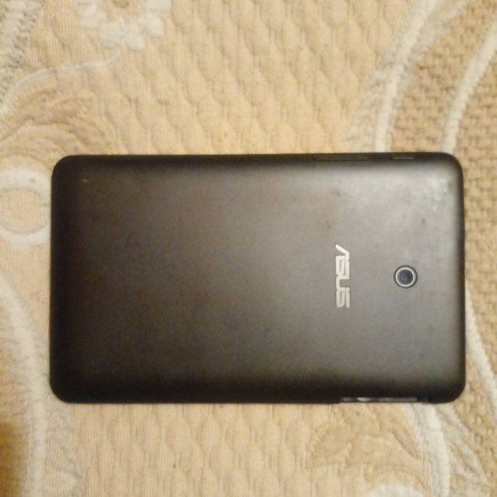 Планшет -телефон Asus