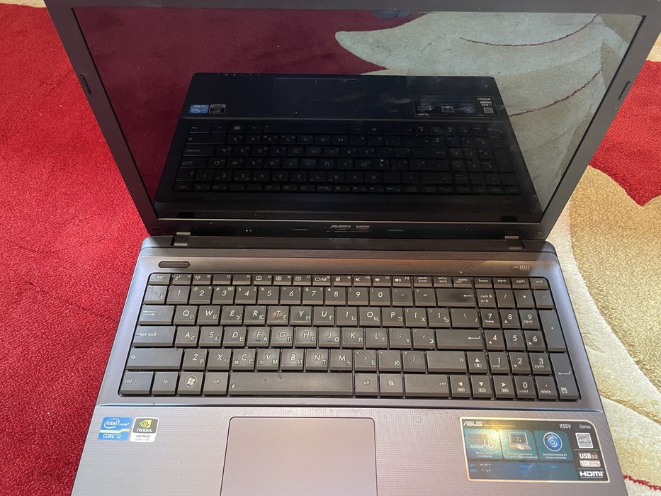 Ноутбук Asus x55v