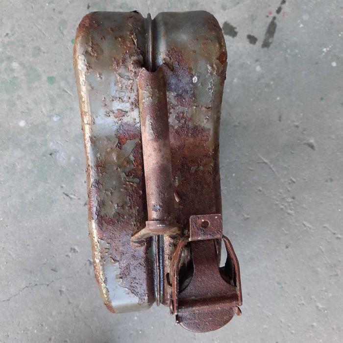 Jerrican antigo para gasóleo10 litros