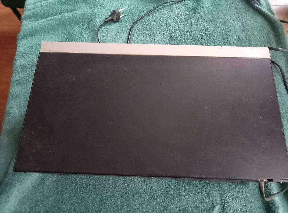 Magnetofon Teleton  c480 sprzedaje jako ukodzony
