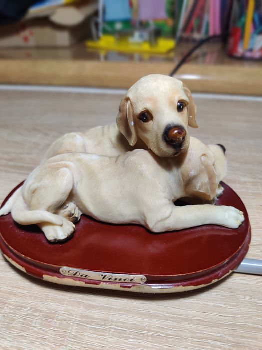 Статуетка собак Да Вінчі