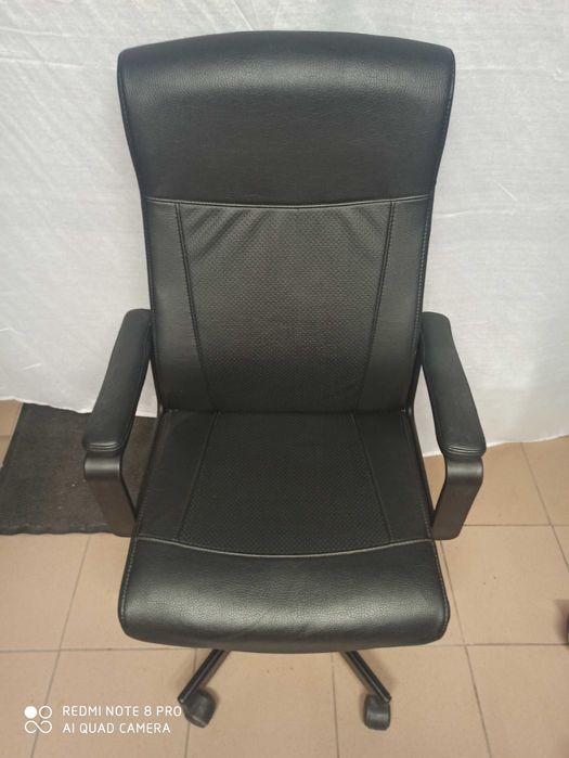 Fotel Obrotowy, Biurowy Skórzany IKEA MILLBERGET w B.D. Stanie--OKAZJA