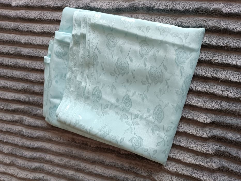 Шовкова тканина, голубенька з трояндами 4 м