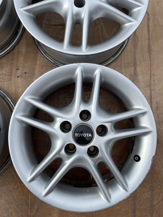 4X FELGA 14 cali 5X100  ET 35 toyota