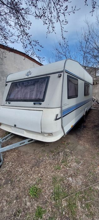 Караван кемпінги будинок на колесах кемпінг автодом