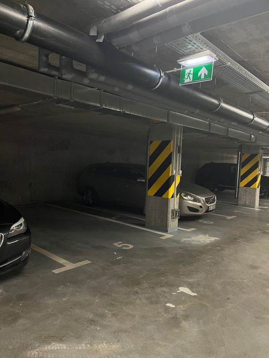 miejsce postojowe w garażu podziemnym