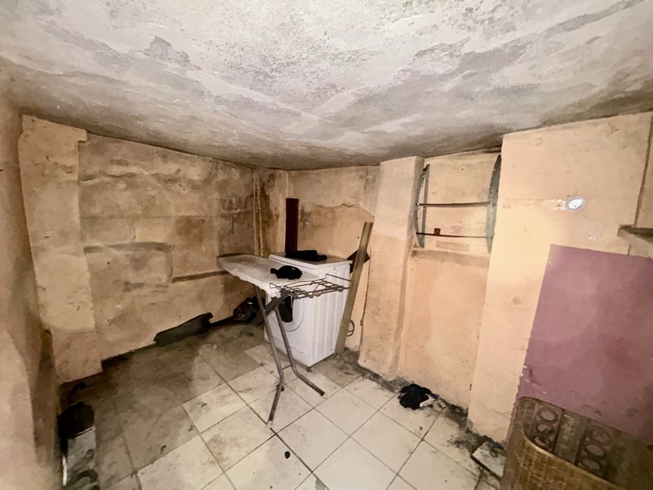 Casa t2 em frente ao metro