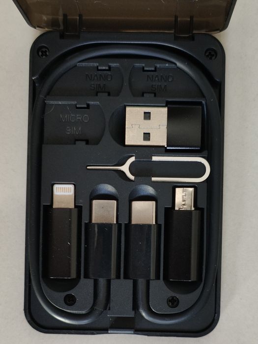 Mini zestaw do ładowania i transmisji danych dla urządzeń Android/iOS