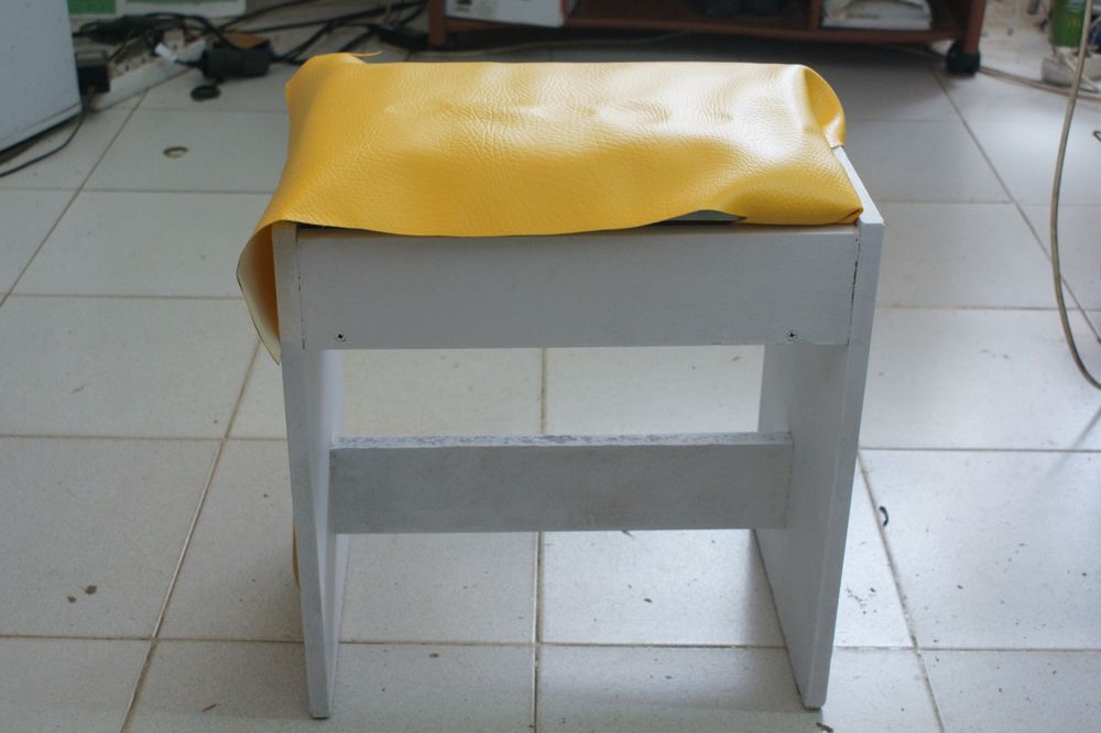Banqueta para quarto