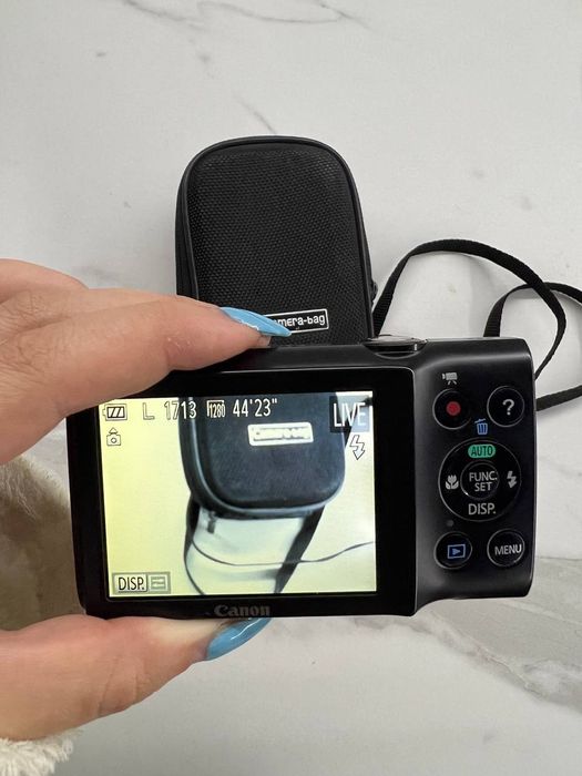 Цифровий фотоапарат Canon PowerShot A2300 (16.0 MP, 5x Zoom) + Чохол