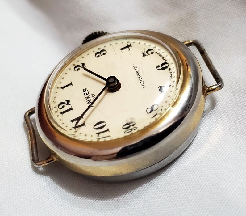 Часы в жёлтом корпусе Анкер немецкие механика года 70е времён ссср