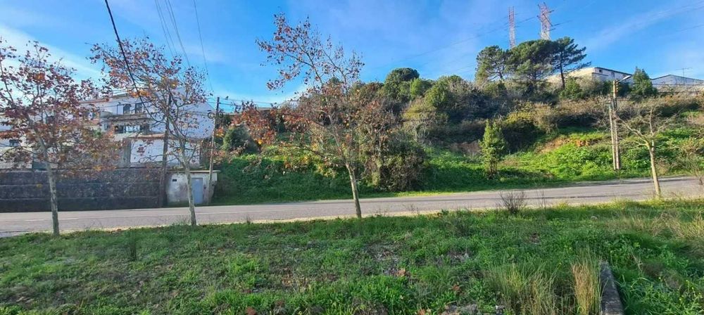 Terreno na Serra do Casal de Cambra com 5.760 m2  para 5 moradias unifamiliares