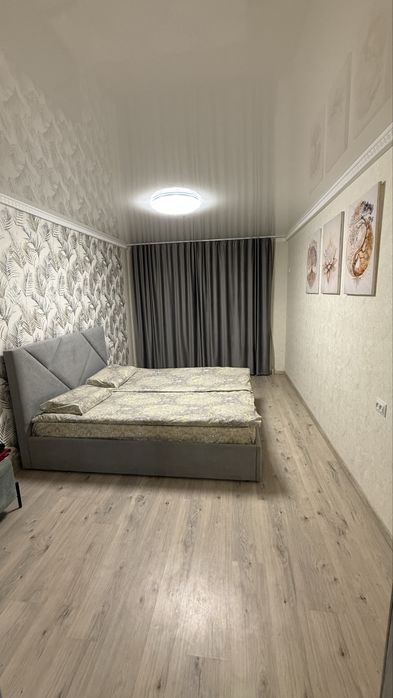 Вільна 2-кімн.квартира-студія. Подобово. Посуточно.