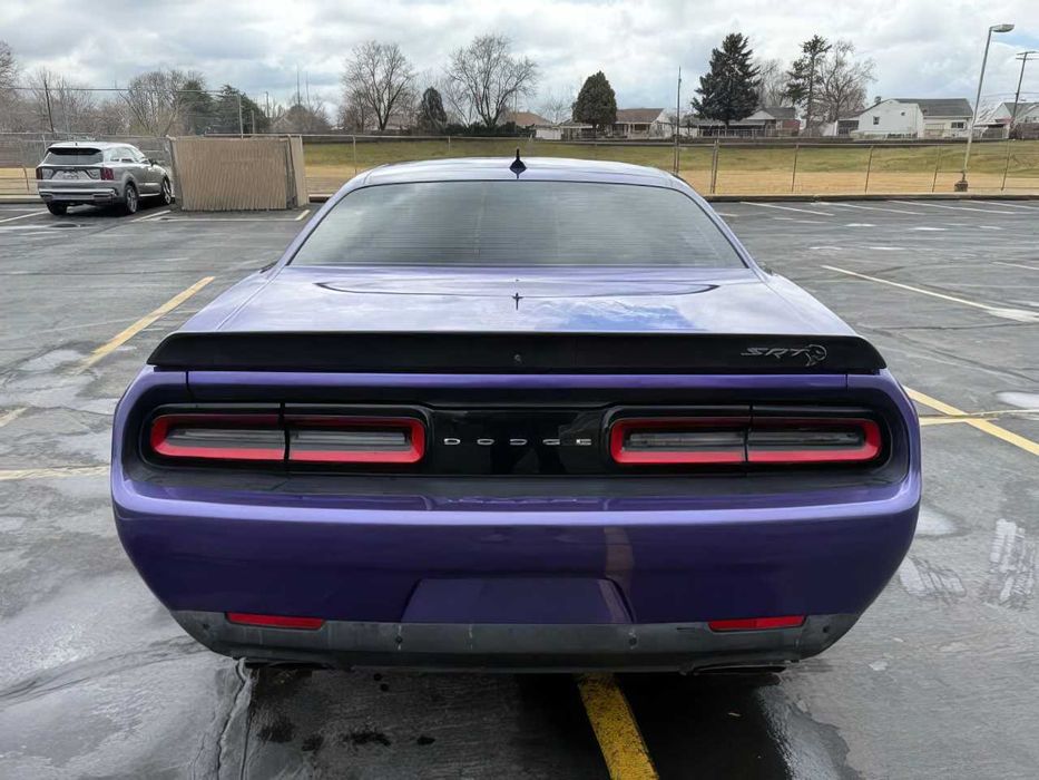 Dodge Challenger SRT Hellcat      2019