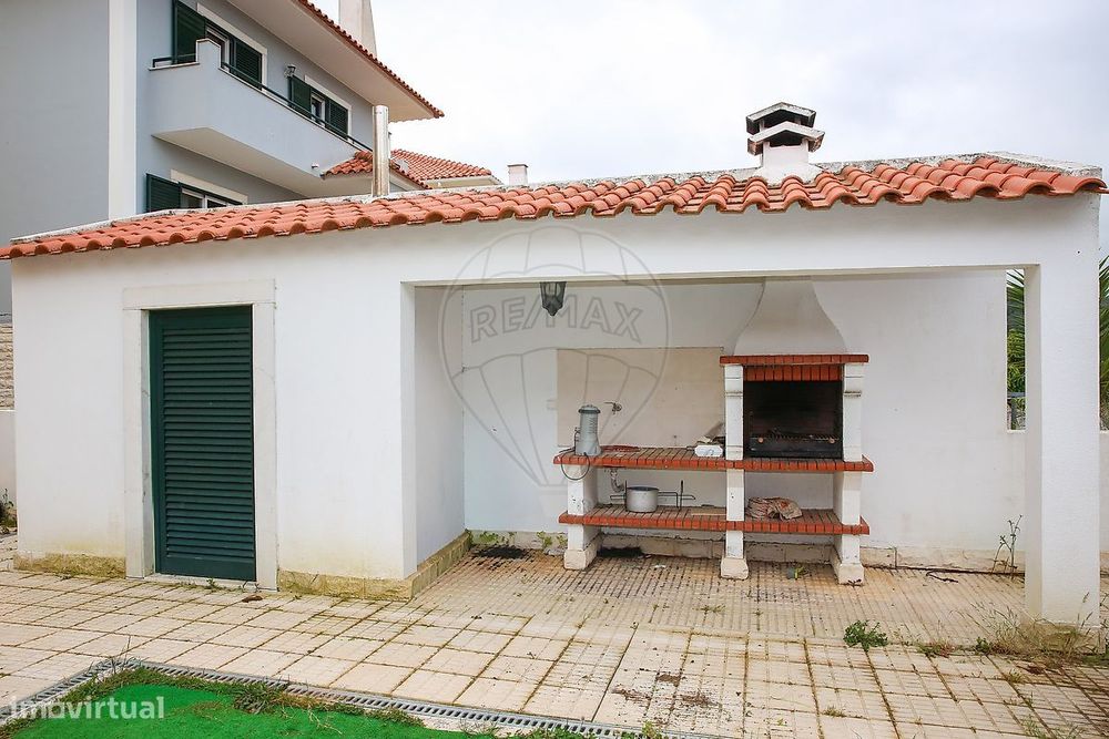 Moradia T5 para venda
