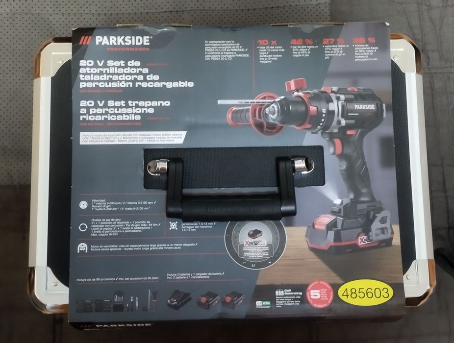 Conjunto aparafusadora Parkside Performance 20V  mala de alumínio