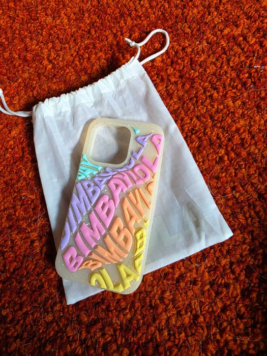 Capa iphone 15 pro bimba y lola