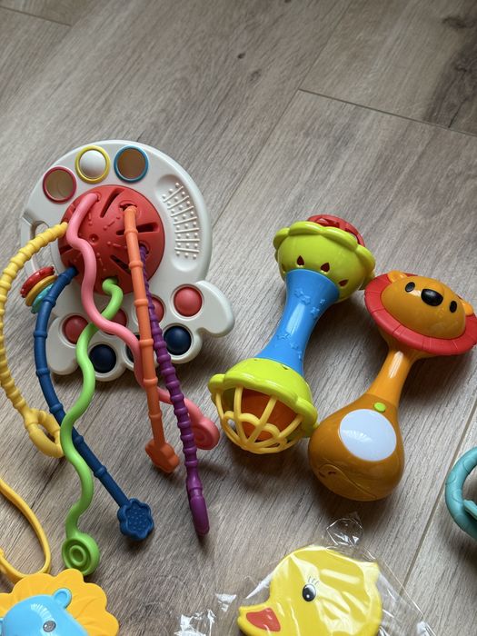 Іграшки для немовляти 0+ ( великий набір | як нові )