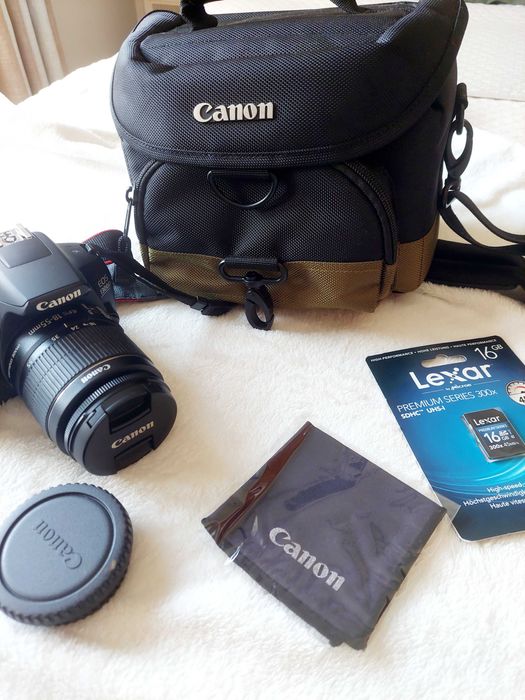 Máquina fotográfica Canon EOS 1300D + extras - Alcabideche - Cascais
