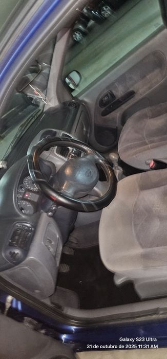 Renault Clio 1.9 DTI