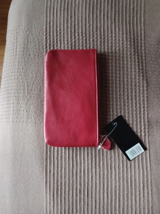 Carteira vermelha Natura