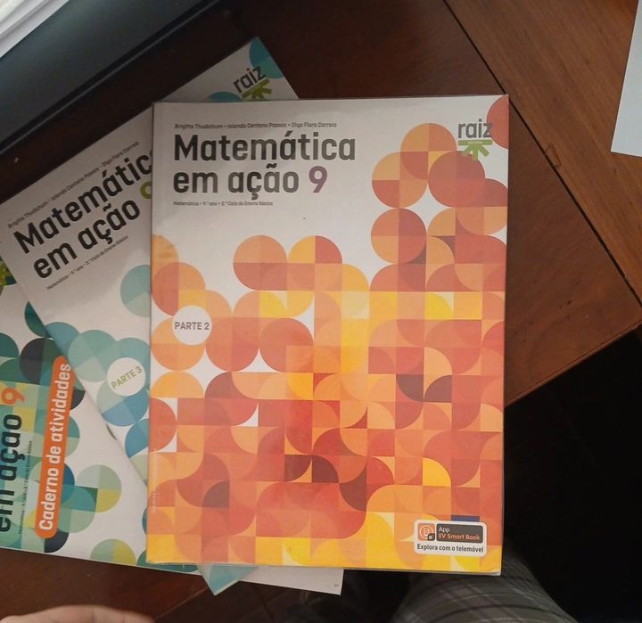 Manuais (partes 1, 2 e 3) e caderno de fichas de Matemática 9°ano "Mat