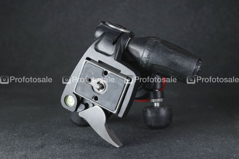 Штативна голова Manfrotto MH804-3W