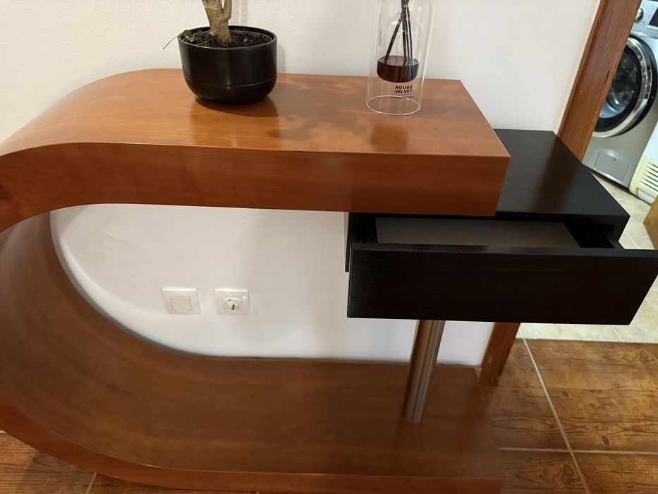 Conjunto de moveis  em madeira de cerejeira