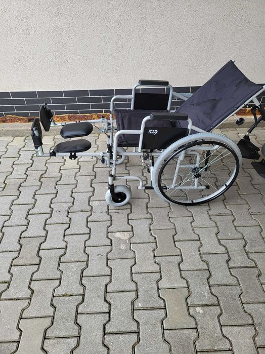 Wózek dla niepełnosprawnych inwalidzki.