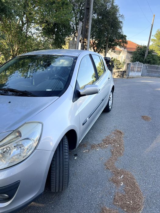 Clio 2007 1200 em otimo estado