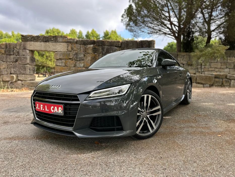 Audi TT Coupé 2.0 TDI S-line