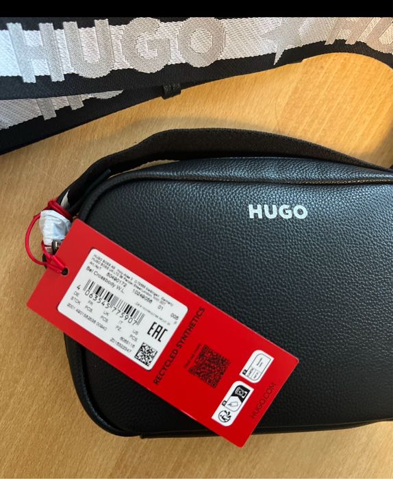 Сумка/ клатч новая, HUGO Boss