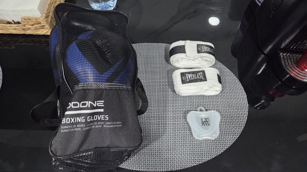 Luvas Boxe com ligas e goteira